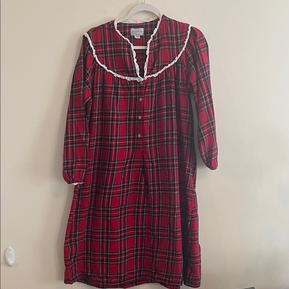 Lanz of Salzburg Plaid Tartan Flannel Nightgown Classic Cozy Red Christmas - Picture 1 of 5